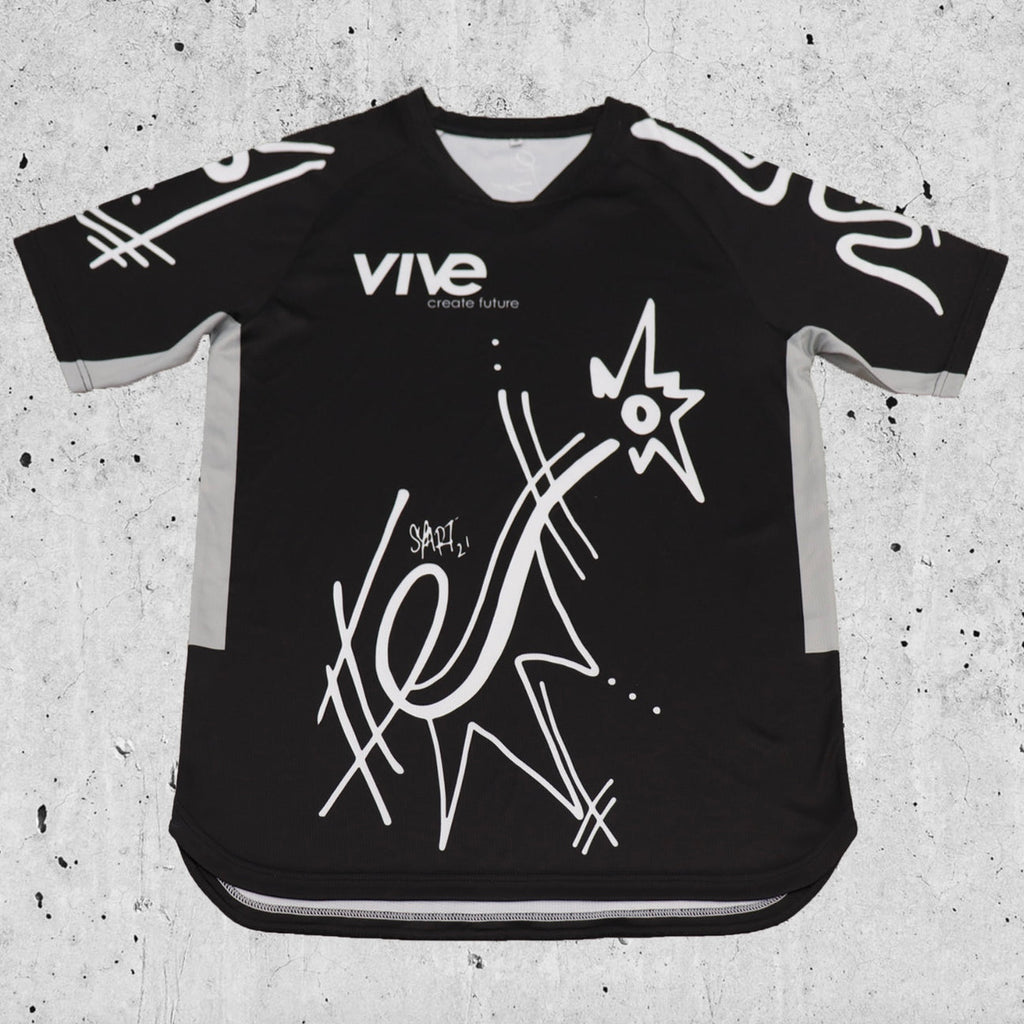 VIVE limited edition soccer jersey Estrella black and white